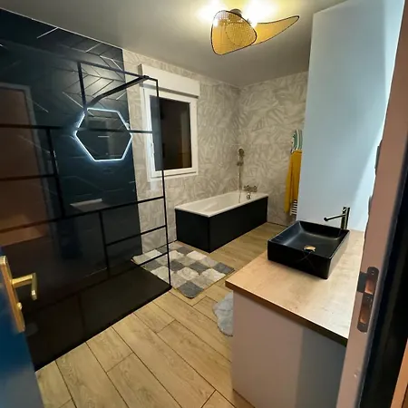 Maison Neuve Contemporaine Avec Jacuzzi Privatif * Yvetot-Bocage