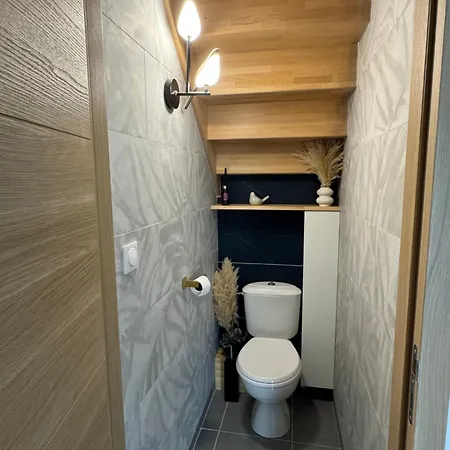 Maison Neuve Contemporaine Avec Jacuzzi Privatif